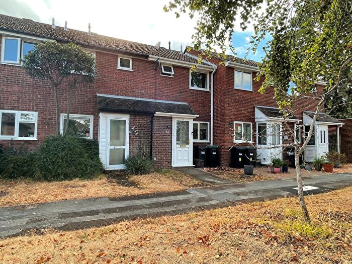 2 Bedroom Terraced House For Sale In Carpenter Close, Hythe, Southampton, SO45