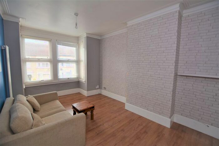 1 Bedroom Flat To Rent In Richmond Street, Southend-On-Sea SS2