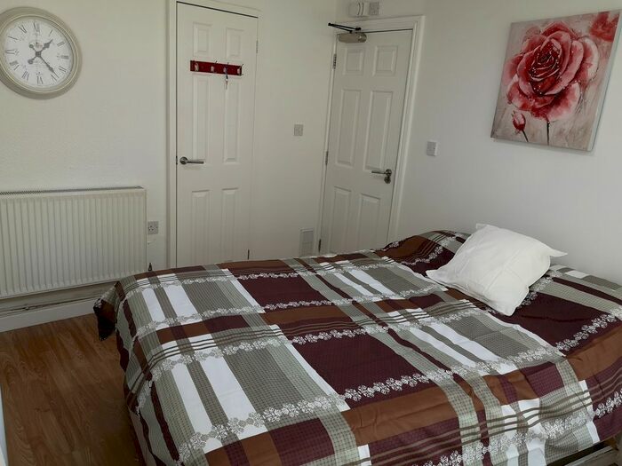 Studio To Rent In Victoria Road, Darlaston, WS10
