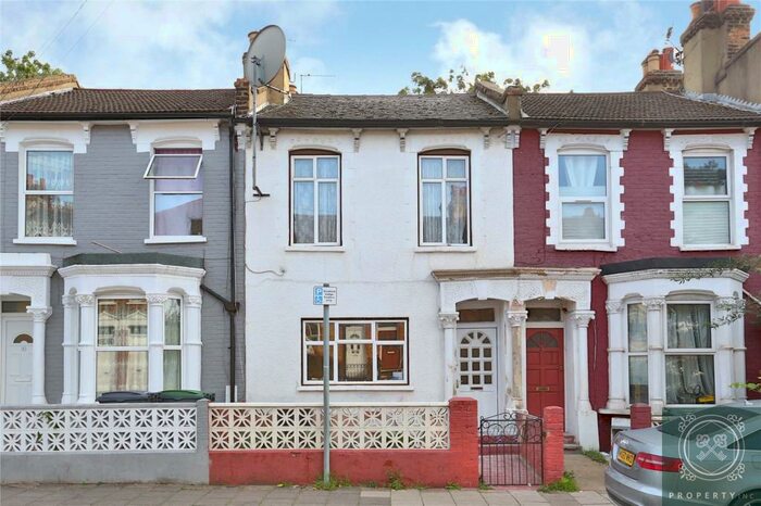 5 Bedroom Terraced House To Rent In Black Boy Lane, London, N15