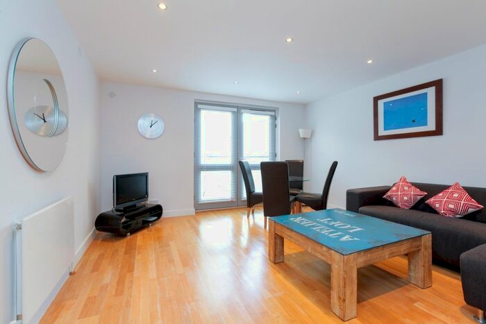 2 Bedroom Flat To Rent In Butlers &amp; Colonial Wharf, London, SE1