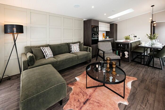 2 Bedroom Mobile/park Home For Sale In Dunbar, EH42