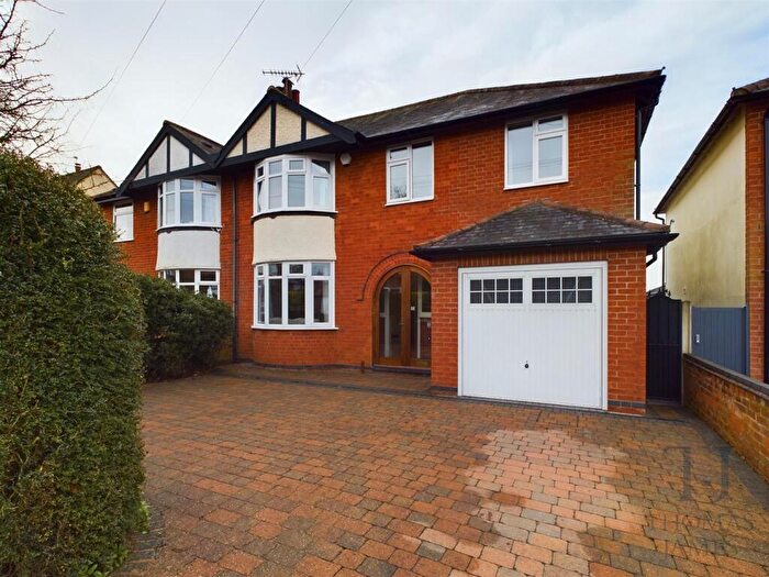 5 Bedroom Semi-Detached House For Sale In Lothian Road, Tollerton, Nottingham, NG12
