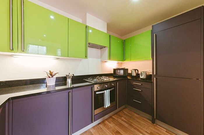 1 Bedroom Flat To Rent In Gloucester Drive, London, N4