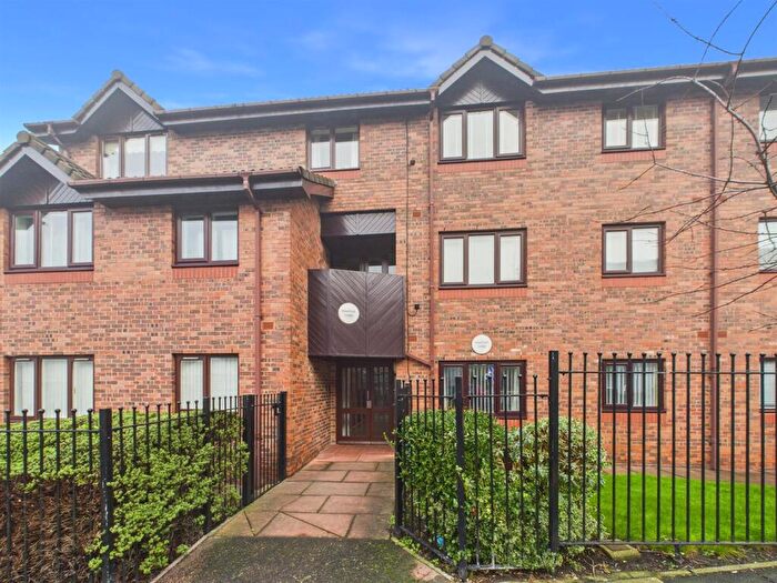 1 Bedroom Flat For Sale In Rosefinch Lodge, Beaconsfield Road, Low Fell, NE9