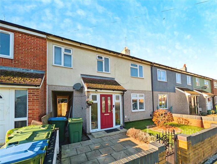 4 Bedroom Terraced House For Sale In Porlock Road, Southampton, Hampshire, SO16