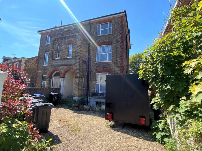 1 Bedroom Flat To Rent In St. Peters Road, Margate, CT9