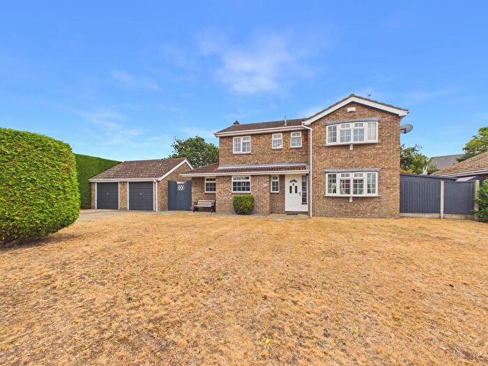 4 Bedroom Detached House For Sale In Greenfield Road, Coningsby, LN4