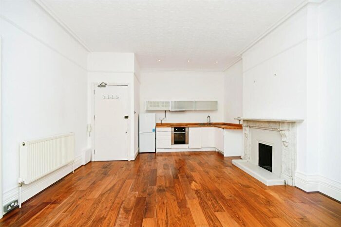 1 Bedroom Flat For Sale In Harrington Road, Brighton, BN1