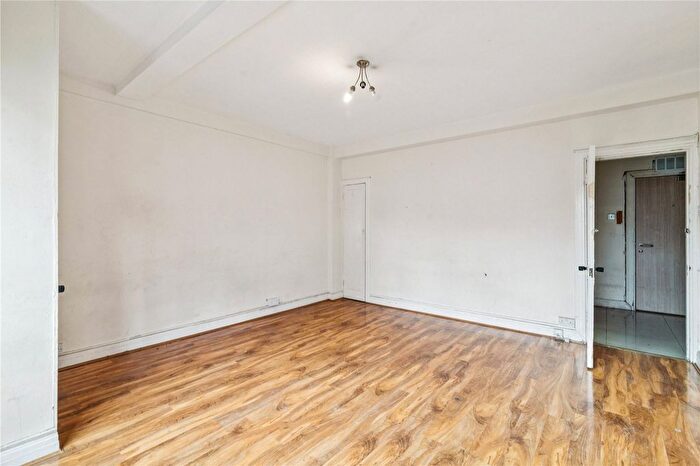 1 Bedroom Flat For Sale In Upper Berkeley Street, London, W1H