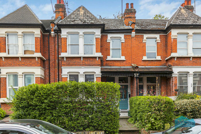 2 Bedroom Maisonette To Rent In Palace Gates Road, Muswell Hill, London, N22