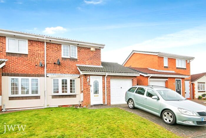2 Bedroom Semi-Detached House For Sale In Brackenbeds Close, Pelton, Chester Le Street, DH2