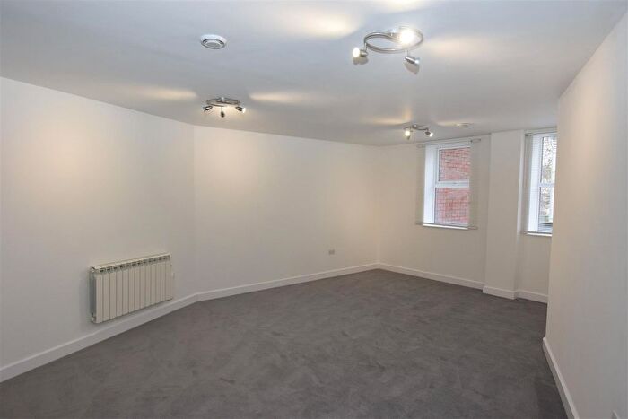 1 Bedroom Flat To Rent In Flat, / Rushey Green Catford London, SE6