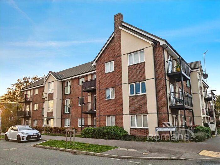 2 Bedroom Apartment For Sale In Fullbrook Avenue, Spencers Wood, Reading, RG7