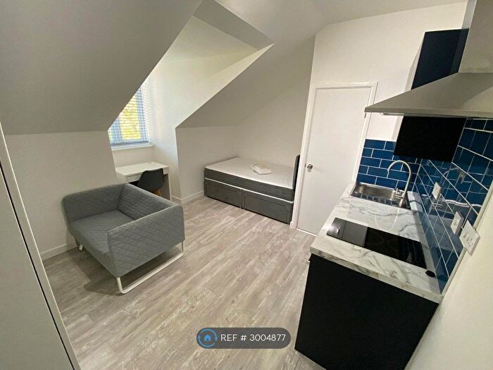 Studio To Rent In Goldstone Villas, Hove, BN3