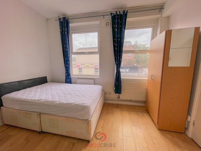 Studio To Rent In Holloway Road, Islington, London, N7