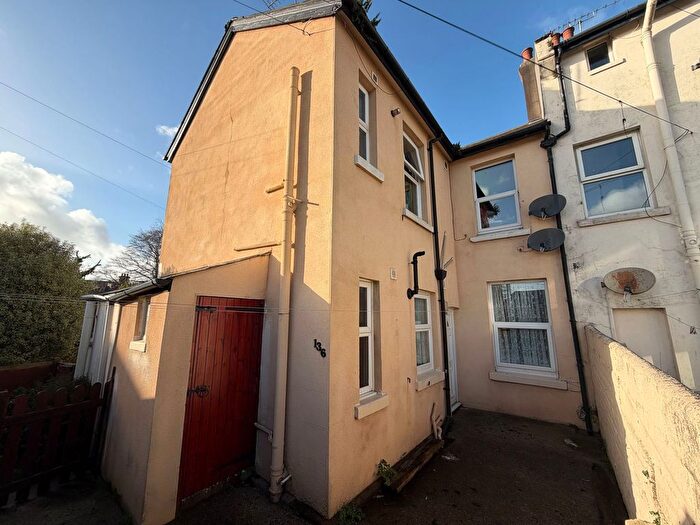 1 Bedroom Flat For Sale In Torquay Road, Preston, Paignton, Devon, TQ3