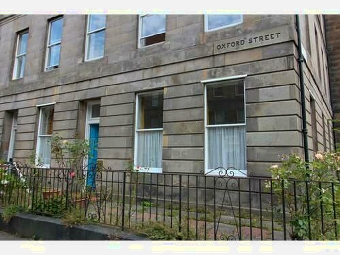 4 Bedroom Flat To Rent In Oxford Street, Edinburgh, EH8