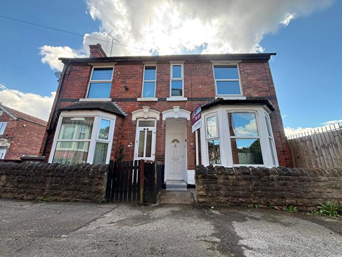 2 Bedroom House To Rent In Abbey Grove - Bed, Sneinton, East Midlands, NG3