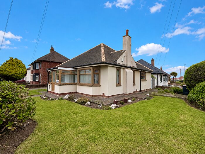 3 Bedroom Bungalow For Sale In Maplewood Drive, Norbreck, FY5