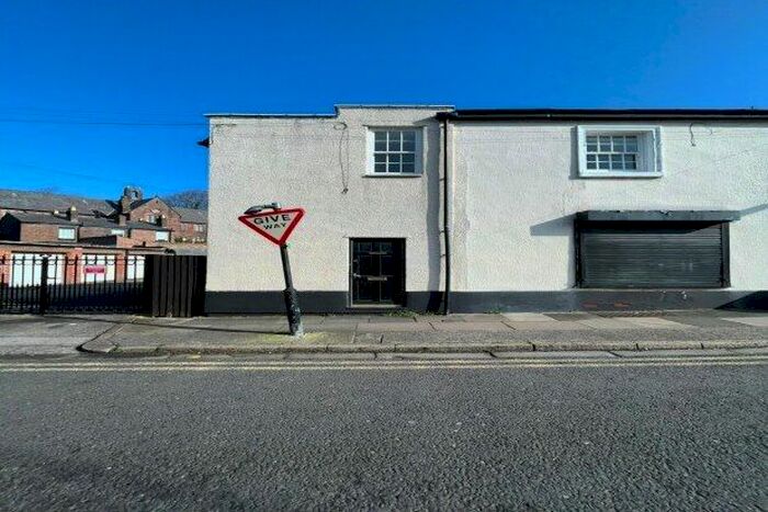 2 Bedroom Flat To Rent In Allerton Road, Liverpool, L25