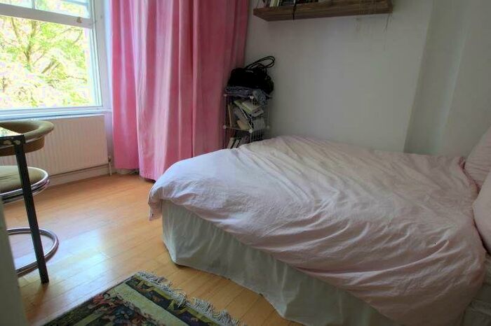 Flat To Rent In St Pauls Road, Highbury And Islington, N1