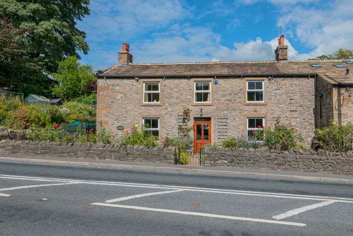 4 Bedroom Semi-Detached House For Sale In The Old School House, Coniston Cold, BD23
