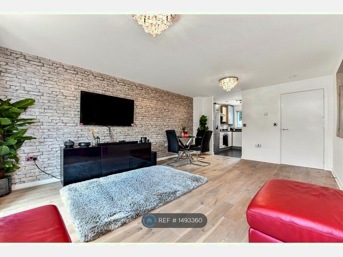 4 Bedroom Terraced House To Rent In Shiers Avenue, Dartford, DA1