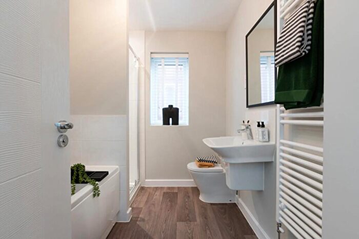 3 Bedroom Semi-Detached House For Sale In Wheatsheaf Road, Wimborne Minster, BH21