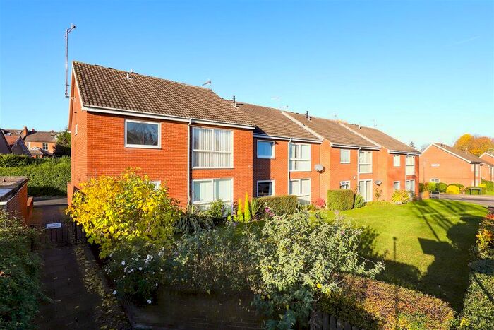 2 Bedroom Maisonette To Rent In Raibank Gardens, Woodthorpe, Nottinghamshire NG5