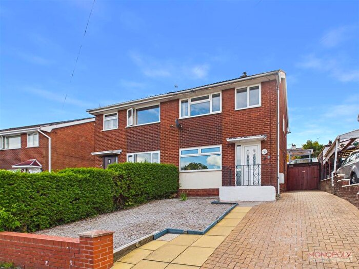 3 Bedroom Semi Detached House For Sale In Beech Street, Summerhill, Wrexham, LL11