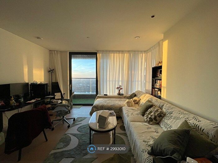 2 Bedroom Flat To Rent In Wards Place, London, E14