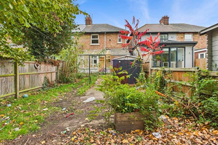 3 Bedroom Semi Detached House For Sale In Old Heath Road, Colchester, CO2