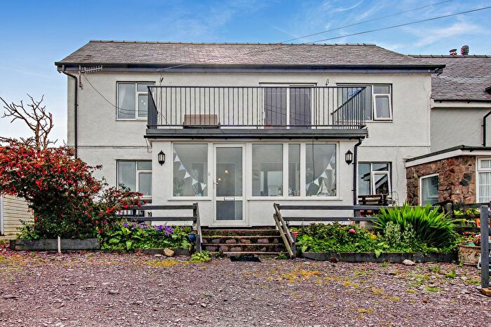 4 Bedroom Terraced House For Sale In Rhosgadfan, Caernarfon, LL54