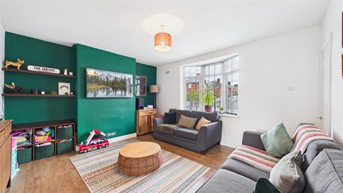 3 Bedroom Semi-Detached House For Sale In Meadow Road, Halesowen, B62
