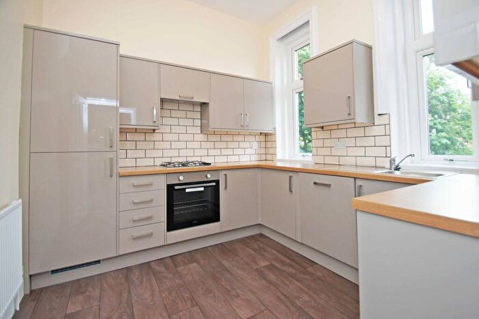 2 Bedroom Flat To Rent In Cardigan Road, Headingley, Leeds, LS6