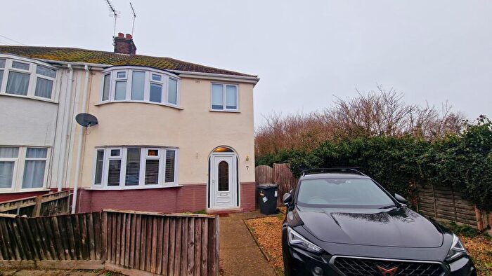 3 Bedroom End Of Terrace House To Rent In Byron Close, Stanground, PE2