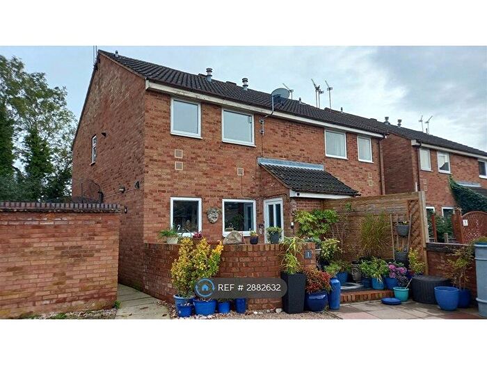 1 Bedroom Flat To Rent In Drew Crescent, Kenilworth, CV8
