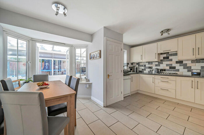 4 Bedroom Detached House For Sale In Sonora Way, Sittingbourne, Kent, ME10
