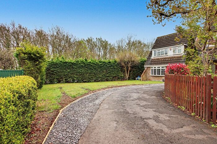 3 Bedroom Detached House For Sale In Sandisplatt, Fareham, PO14