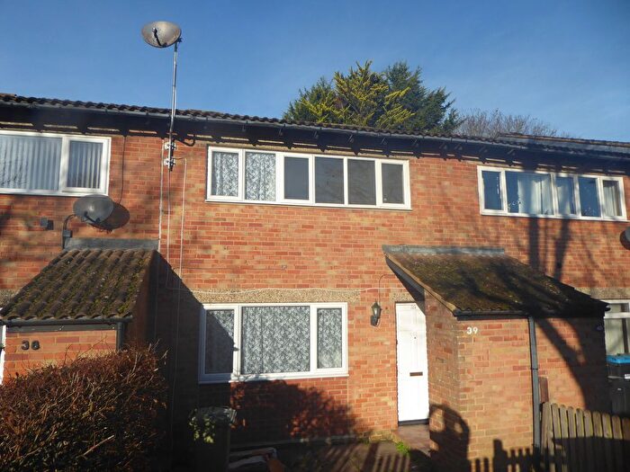 3 Bedroom Terraced House To Rent In Church Lees, Milton Keynes, MK14