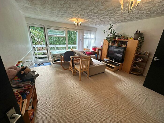 2 Bedroom Flat To Rent In Nash Square, Perry Barr, B42