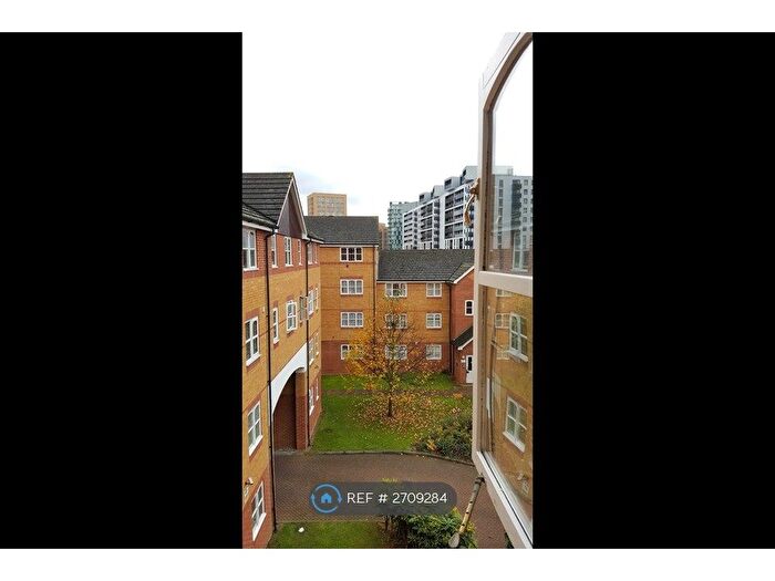 1 Bedroom Flat To Rent In Century House, London, SE8