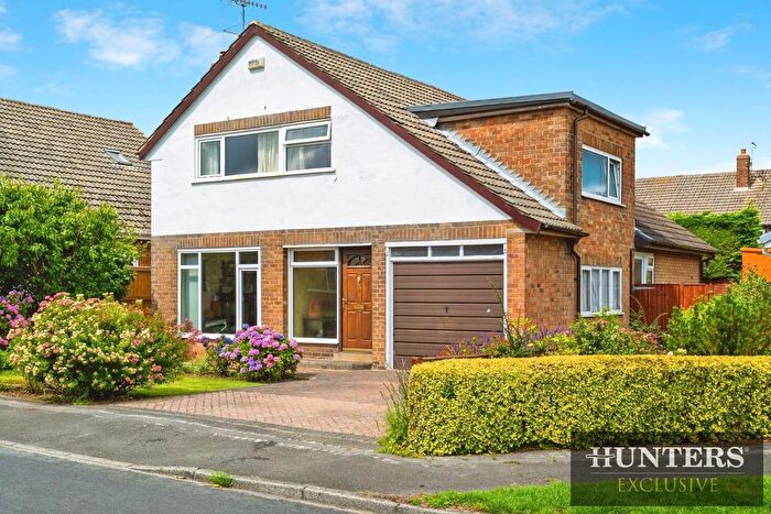 5 Bedroom Detached House For Sale In Sea View Crescent, Scarborough, YO11