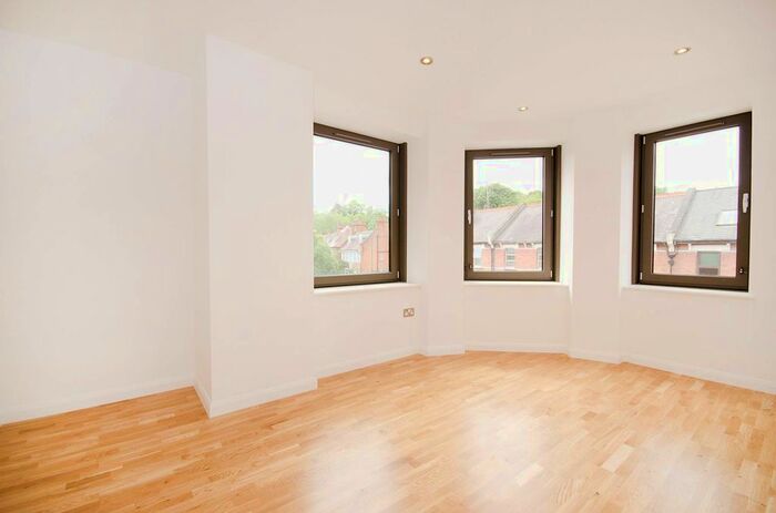 1 Bedroom Flat To Rent In Peterborough Road, Harrow On The Hill, Harrow, HA1