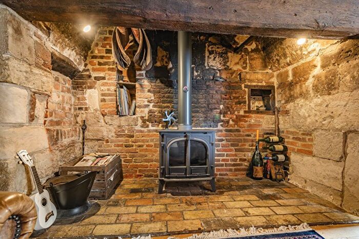 2 Bedroom Cottage For Sale In Church Street, Shillington, SG5