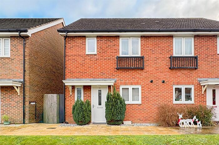 3 Bedroom Semi-detached House To Rent In Ore Valley Road, Hastings, TN34