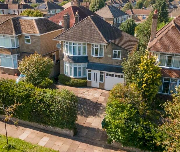 4 Bedroom Property To Rent In Greywethers Avenue, Swindon, SN3