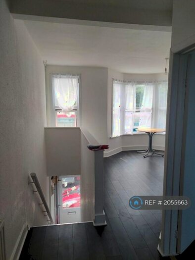 1 Bedroom Flat To Rent In Ley Street, Ilford, IG1