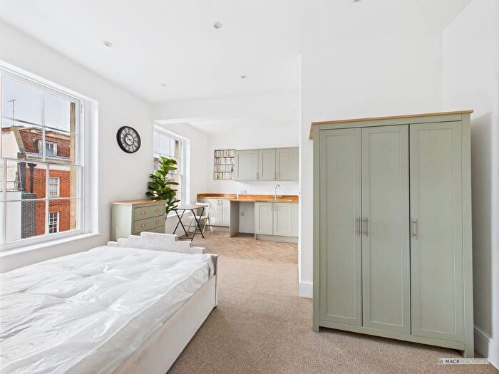 8 Bedroom Property To Rent In Clarence Street, Gloucester, GL1